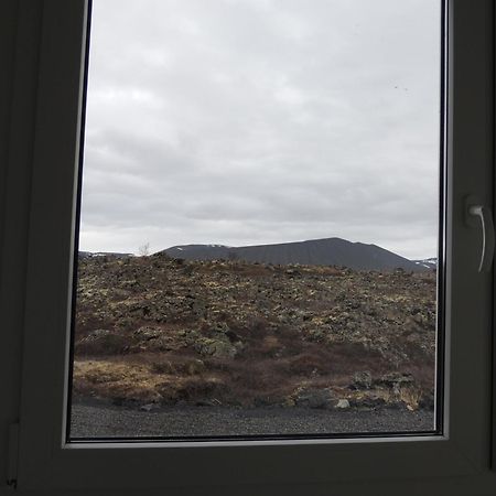 Dimmuborgir Guesthouse Міватн Номер фото