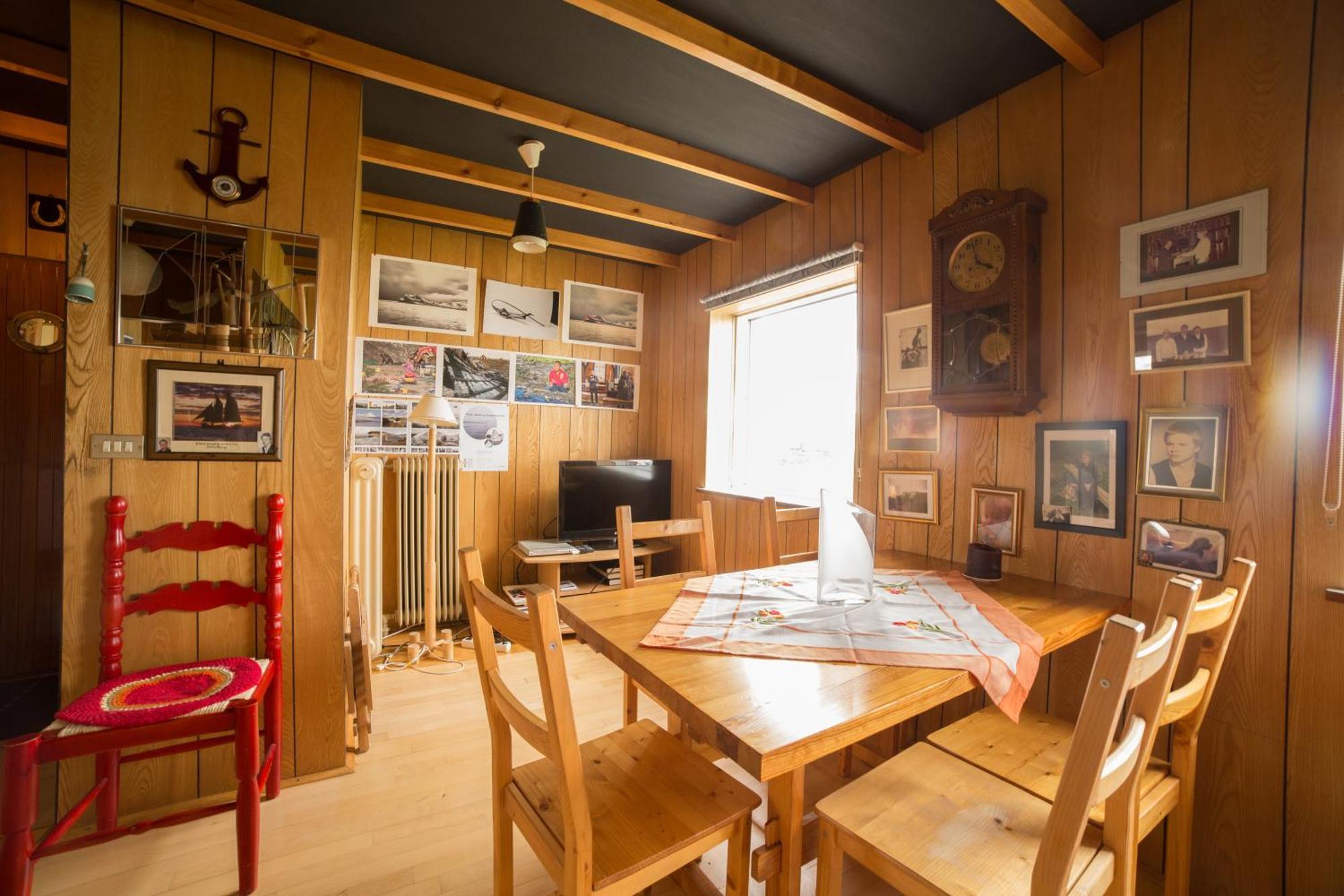 Dimmuborgir Guesthouse Міватн Номер фото