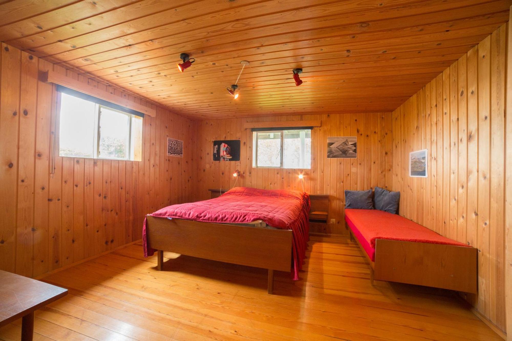 Dimmuborgir Guesthouse Міватн Номер фото