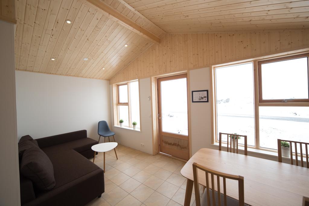 Dimmuborgir Guesthouse Міватн Екстер'єр фото