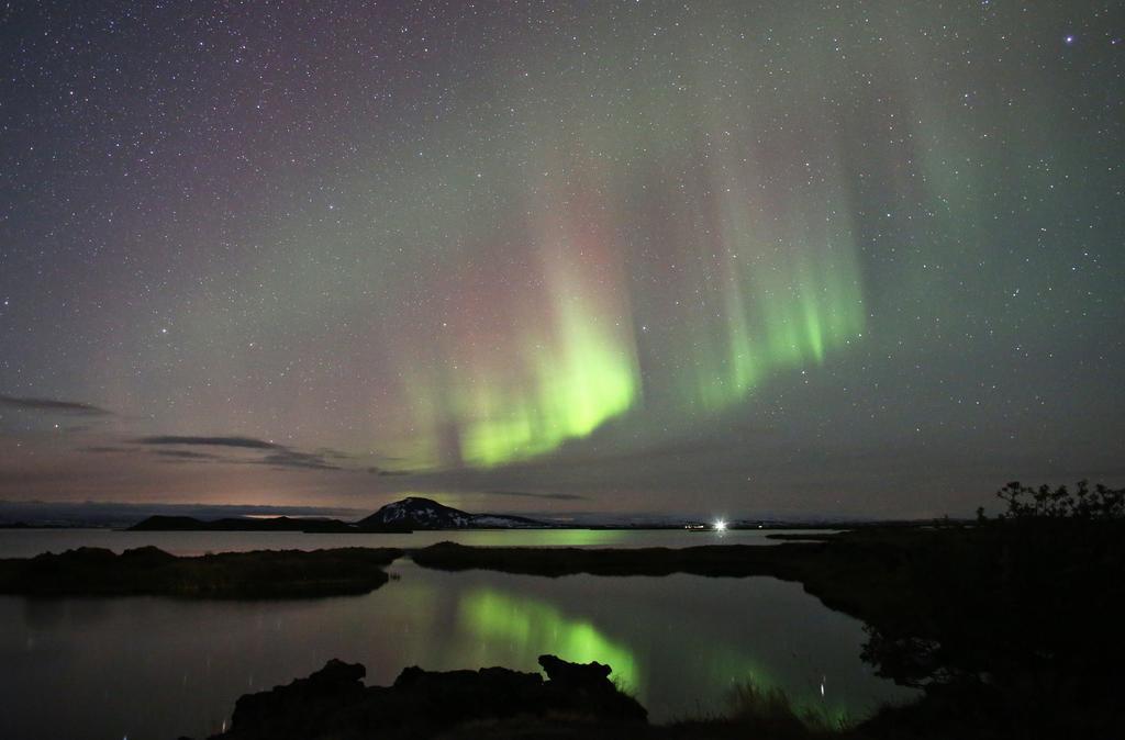 Dimmuborgir Guesthouse Міватн Екстер'єр фото