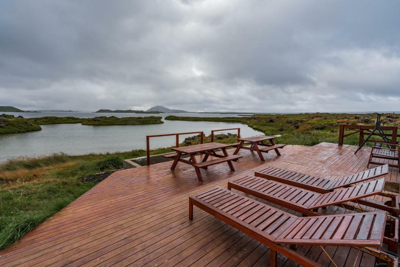 Dimmuborgir Guesthouse Міватн Екстер'єр фото