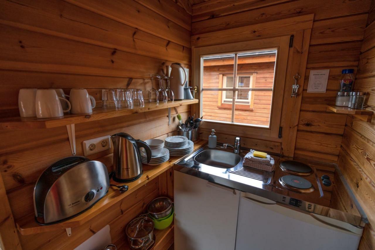 Dimmuborgir Guesthouse Міватн Екстер'єр фото