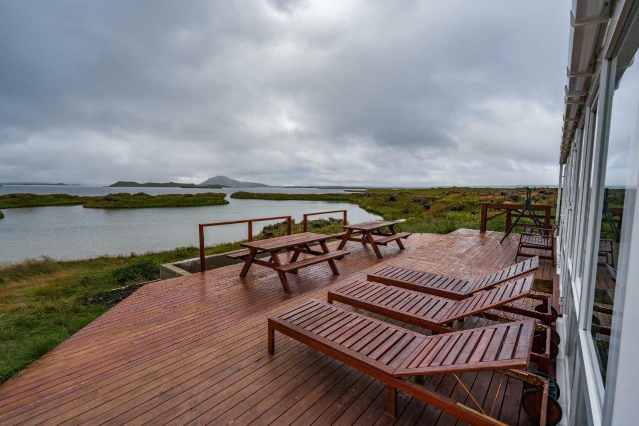 Dimmuborgir Guesthouse Міватн Екстер'єр фото